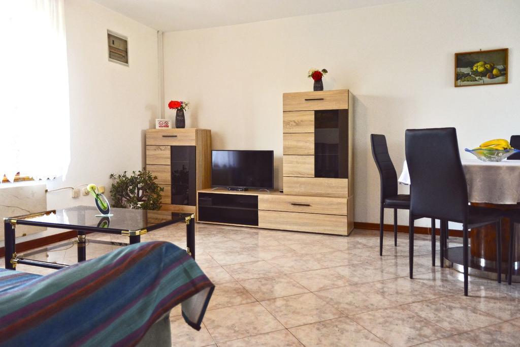 Apartment Milena Umag Buitenkant foto